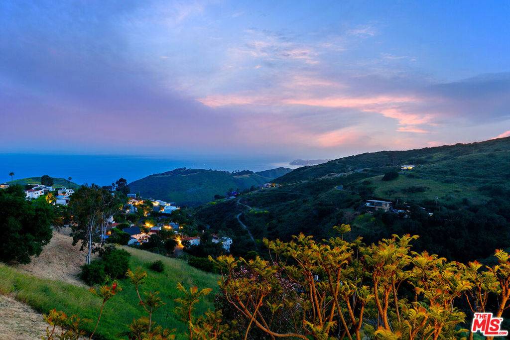 Malibu, CA 90265,2727 Corral Canyon RD