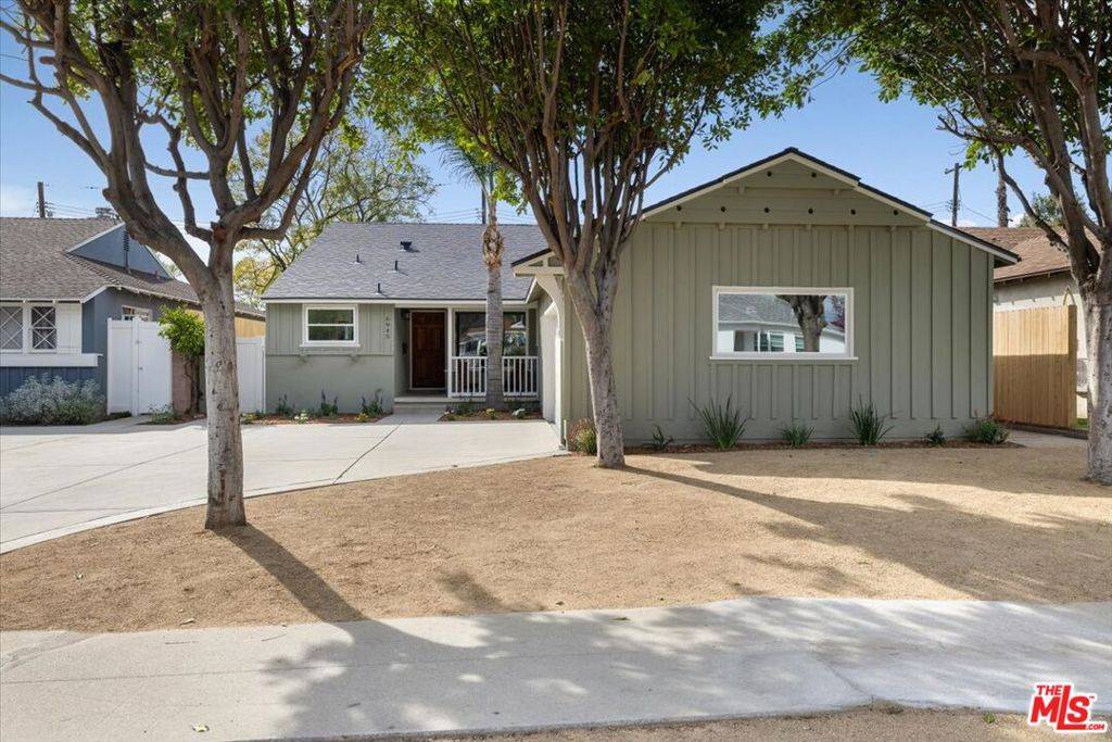 Van Nuys, CA 91405,6945 Cedros AVE