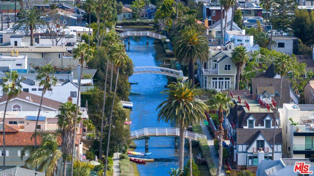 Venice, CA 90291,454 S. Venice Blvd