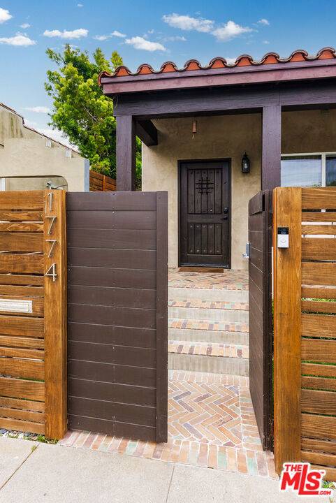 Venice, CA 90291,1774 Washington WAY