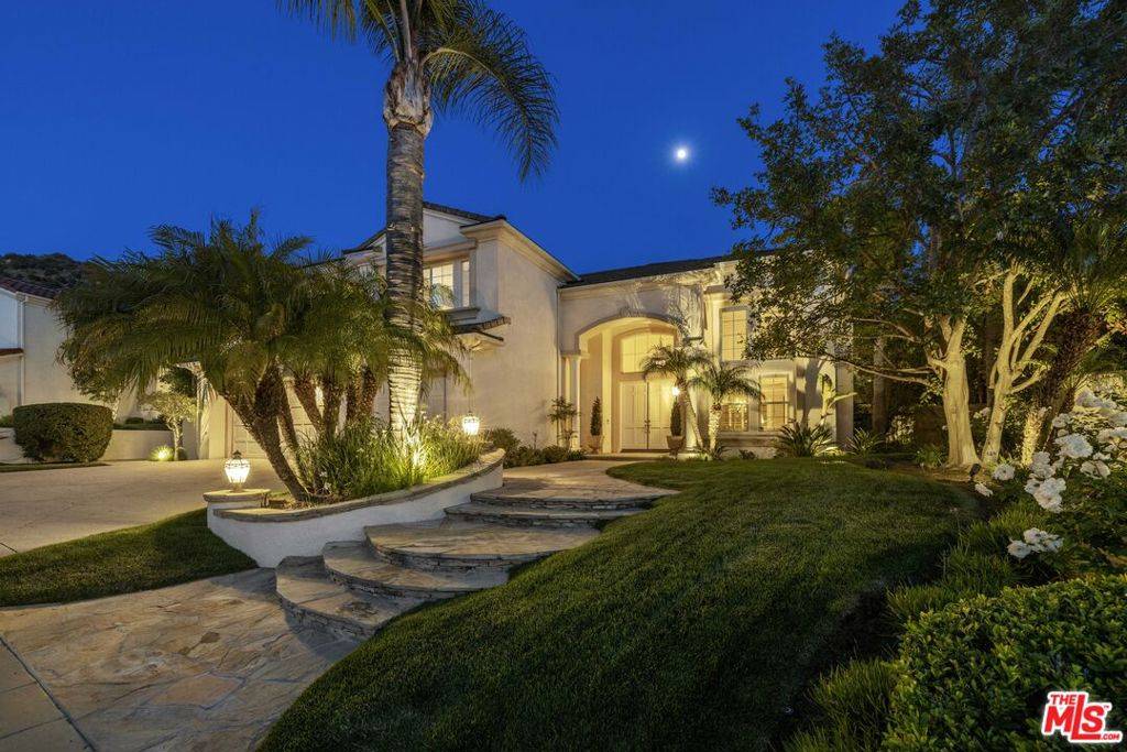Calabasas, CA 91302,3432 Daniella CT