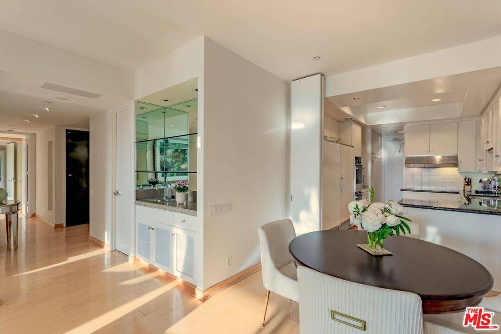 Los Angeles, CA 90024,10551 Wilshire BLVD #1703