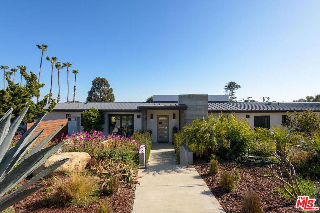 Santa Barbara, CA 93109,415 Yankee Farm RD