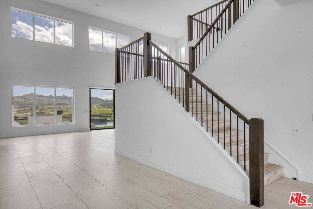 Porter Ranch, CA 91326,12509 N Saddle CT