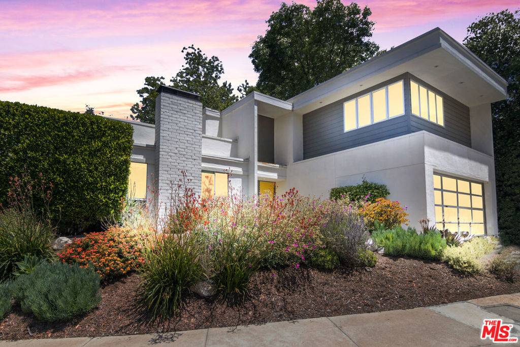Encino, CA 91436,3456 Ardsley PL