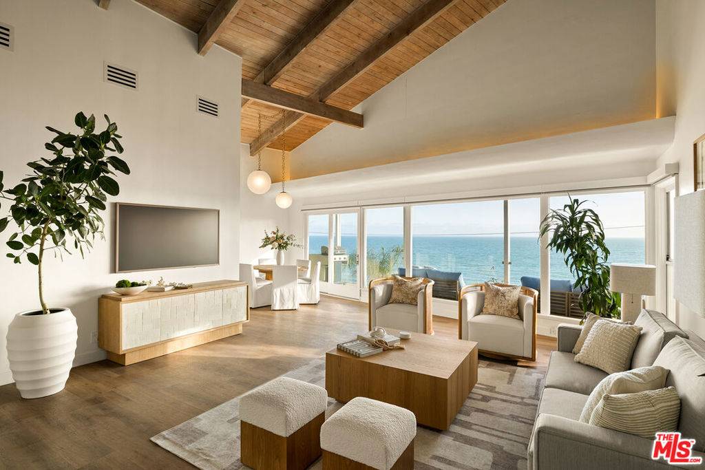 Pacific Palisades, CA 90272,17728 Porto Marina WAY