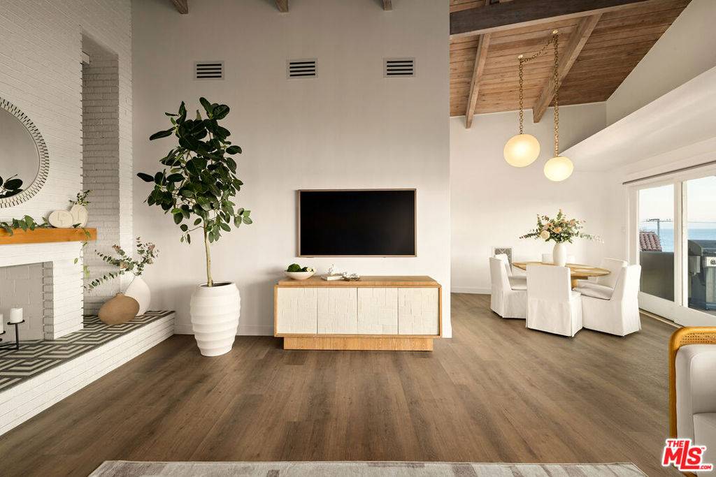 Pacific Palisades, CA 90272,17728 Porto Marina WAY