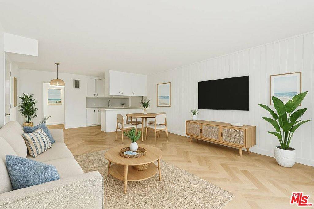 Playa Del Rey, CA 90293,7712 Paseo del Rey #8