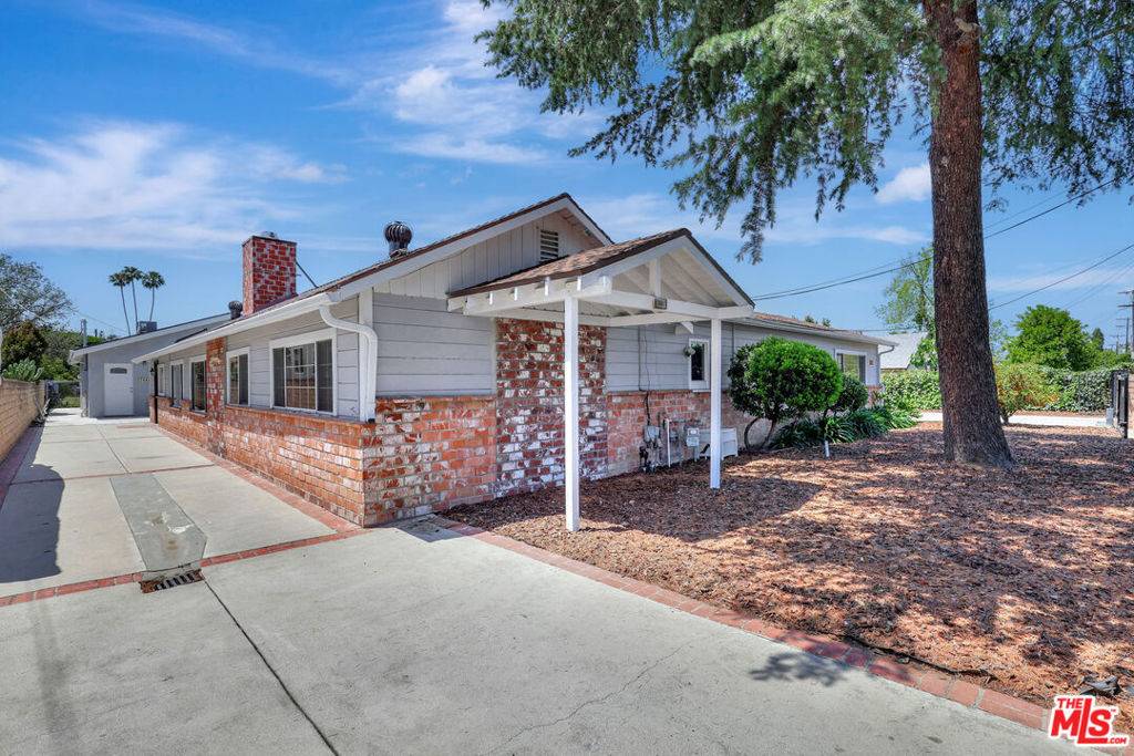 Reseda, CA 91335,7445 Balcom AVE