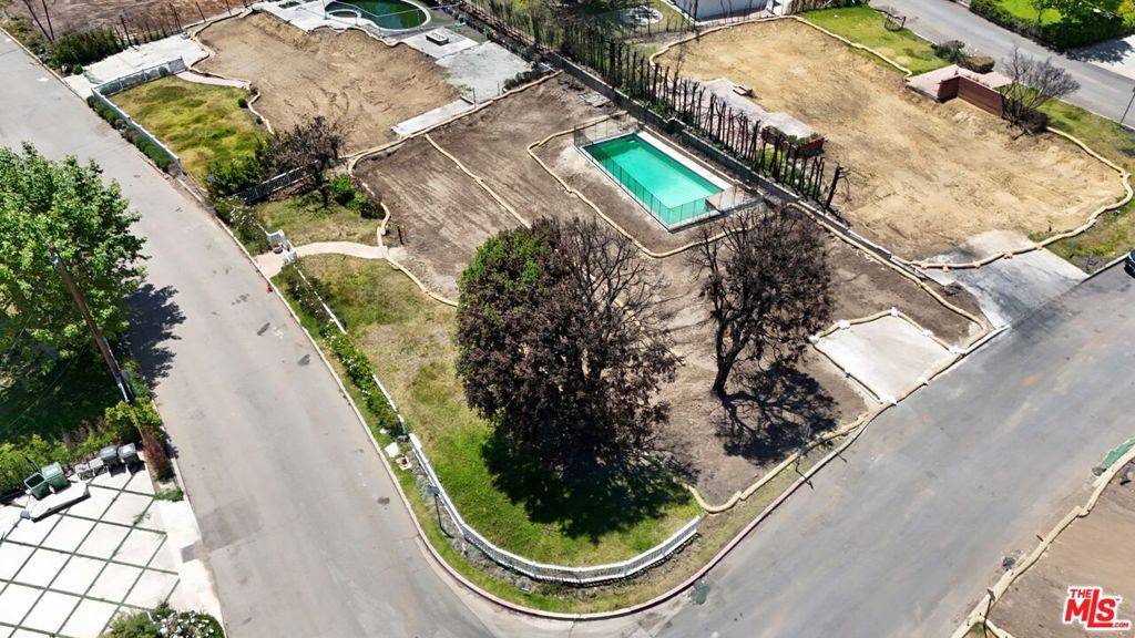 Pacific Palisades, CA 90272,1085 Villa Grove DR