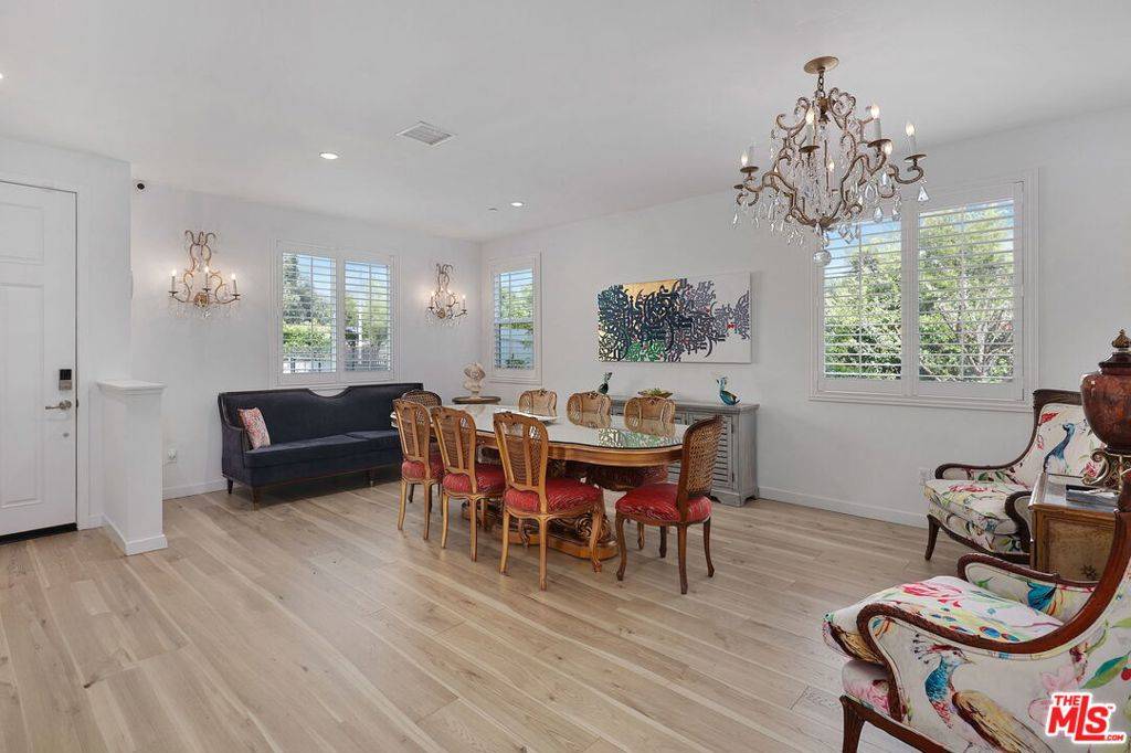 Lake Balboa, CA 91406,17302 Lemay ST
