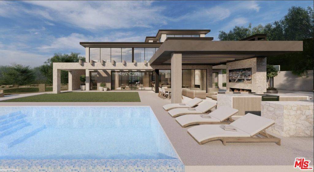 Los Angeles, CA 90049,590 N Tigertail RD