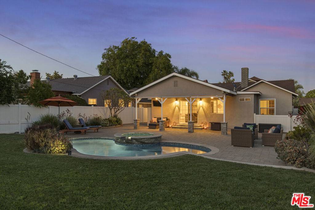 Winnetka, CA 91306,7715 Mcnulty AVE