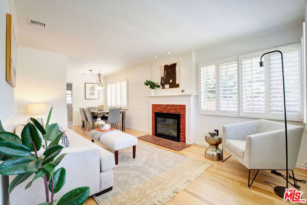 Los Angeles, CA 90064,10806 Esther AVE