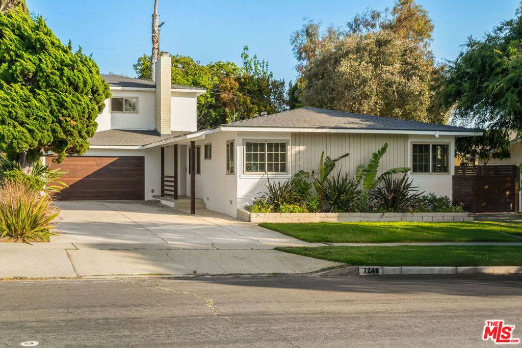 Los Angeles, CA 90045,7248 W 88th PL