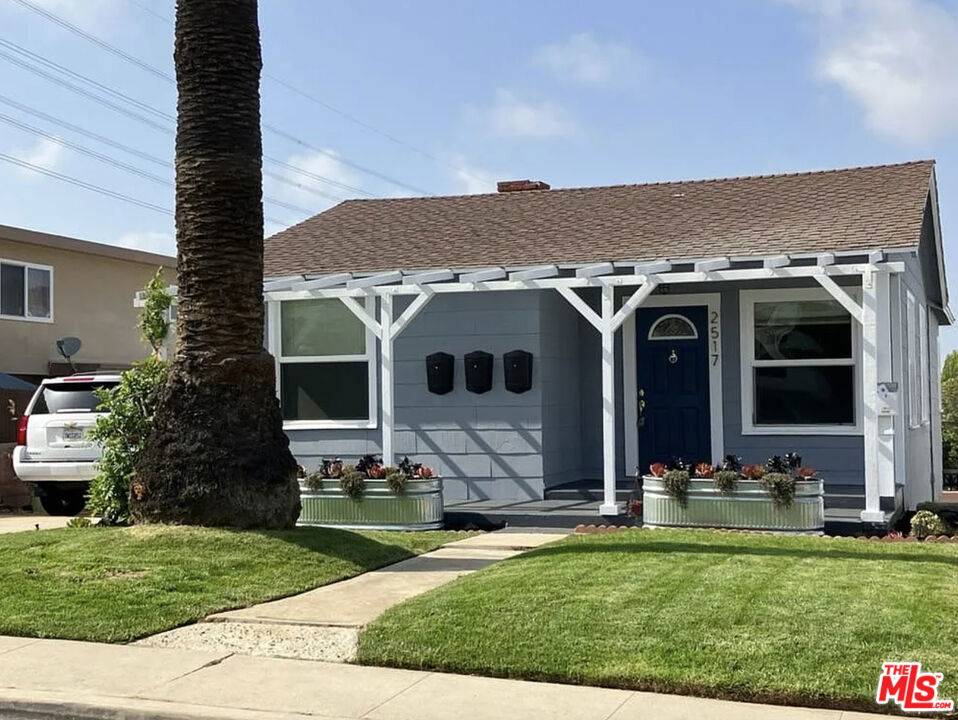 Redondo Beach, CA 90278,2517 Curtis AVE
