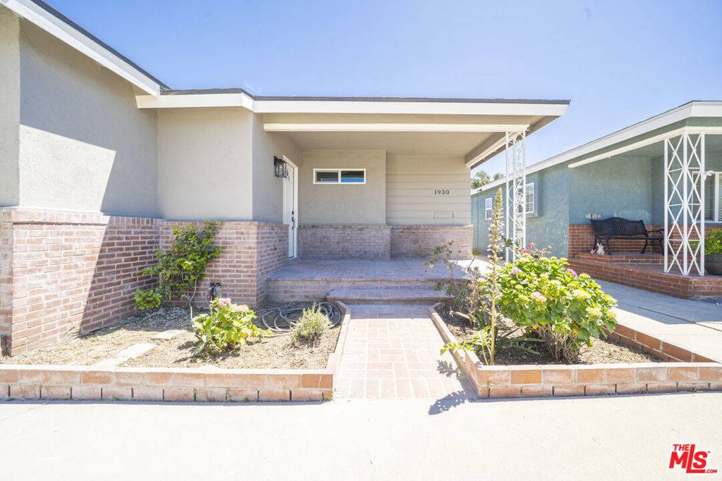 Gardena, CA 90249,1930 W 153rd ST