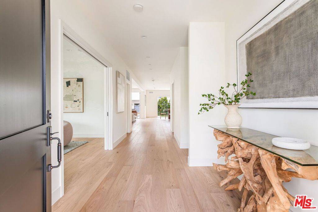 Santa Monica, CA 90405,2455 23rd ST