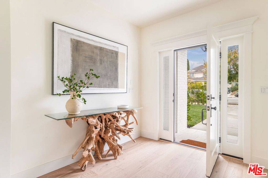 Santa Monica, CA 90405,2455 23rd ST
