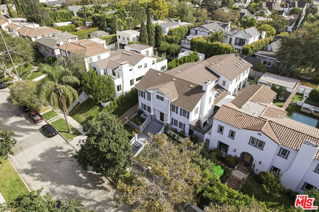 Los Angeles, CA 90019,950 S Longwood AVE