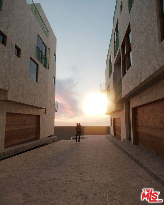 Los Angeles, CA 90029,910 Rector PL