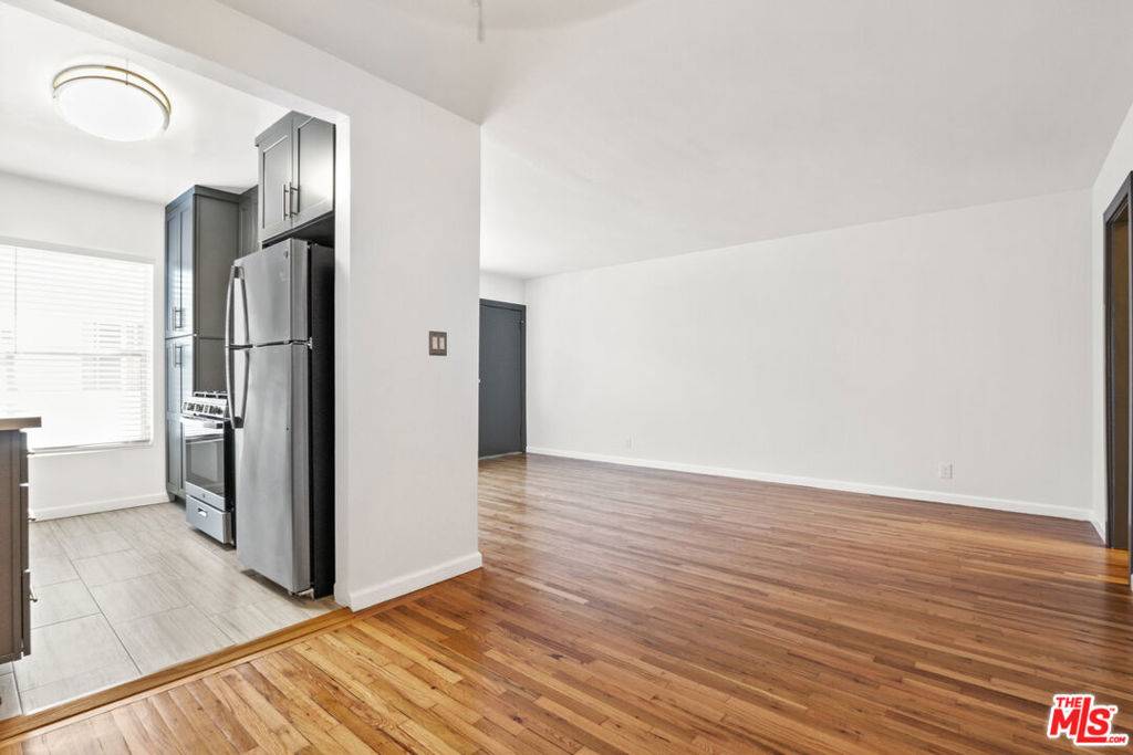 Santa Monica, CA 90403,917 5th ST