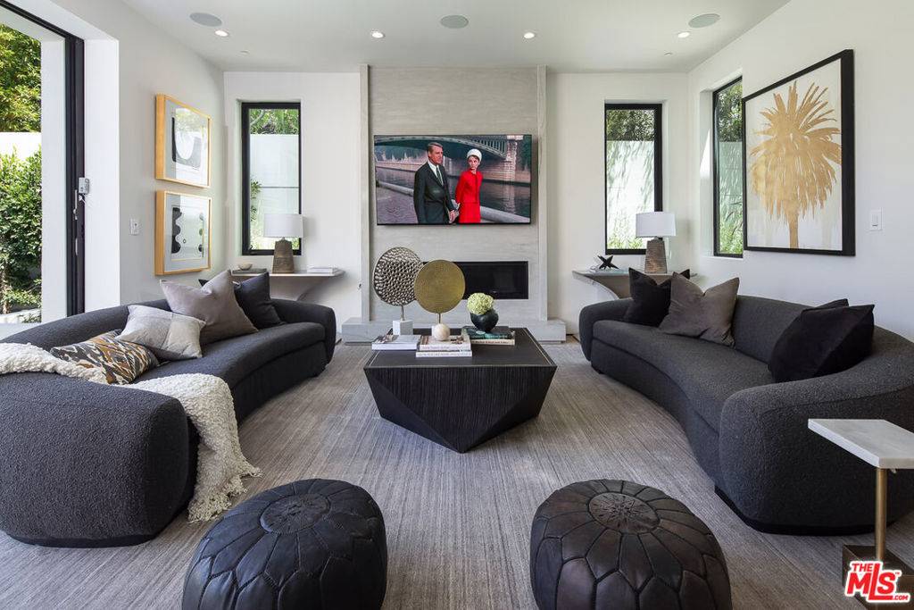 Los Angeles, CA 90048,6245 Drexel AVE
