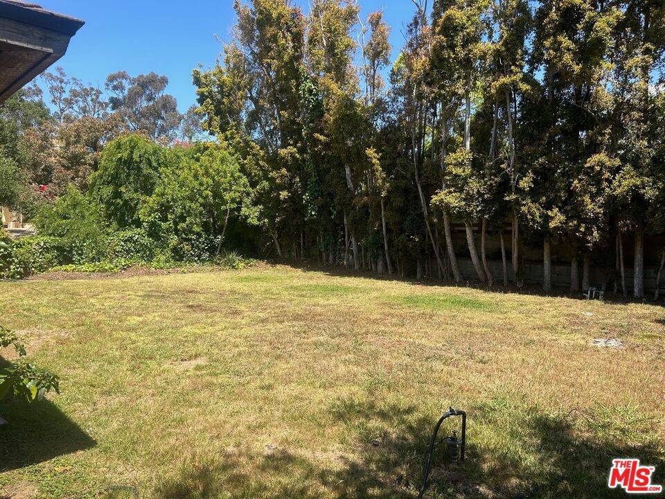 Pacific Palisades, CA 90272,809 Toulon DR