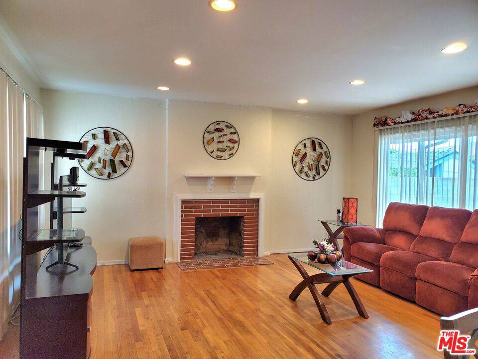 Gardena, CA 90249,13207 Ruthelen ST