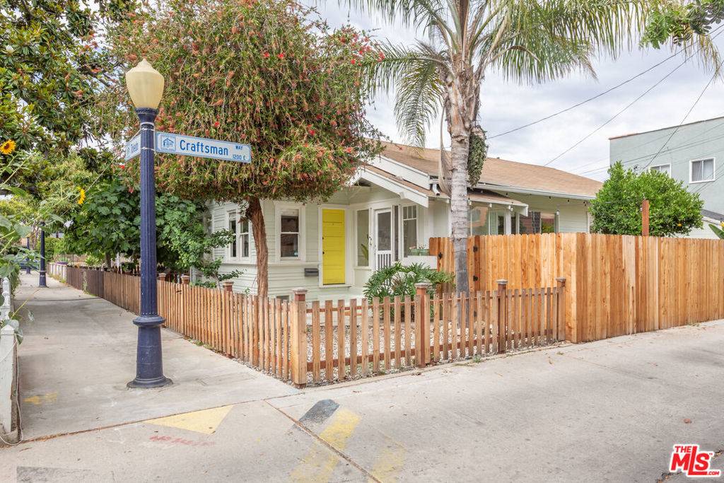 Long Beach, CA 90813,732 N Toledo WALK