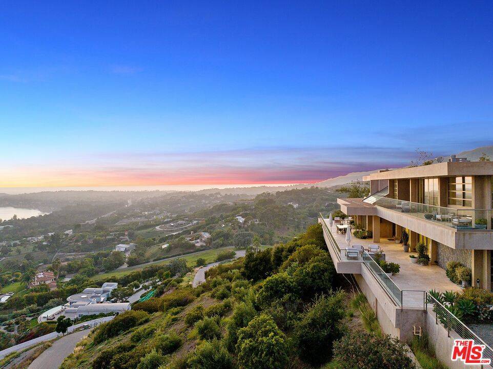 Malibu, CA 90265,27316 Winding WAY