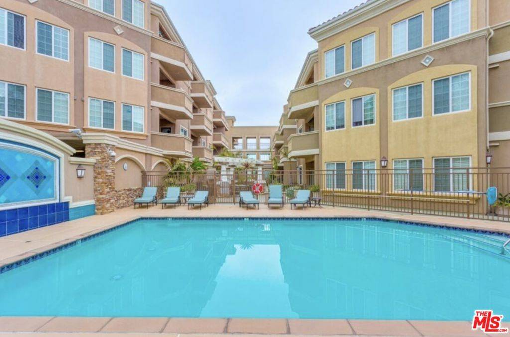 Redondo Beach, CA 90278,2750 Artesia BLVD #362