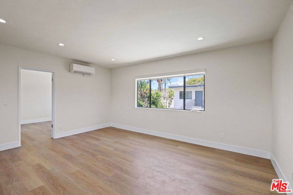 Venice, CA 90291,2001 Penmar AVE #13