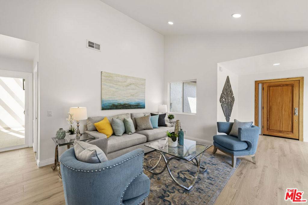 Inglewood, CA 90302,13 Pepper CT