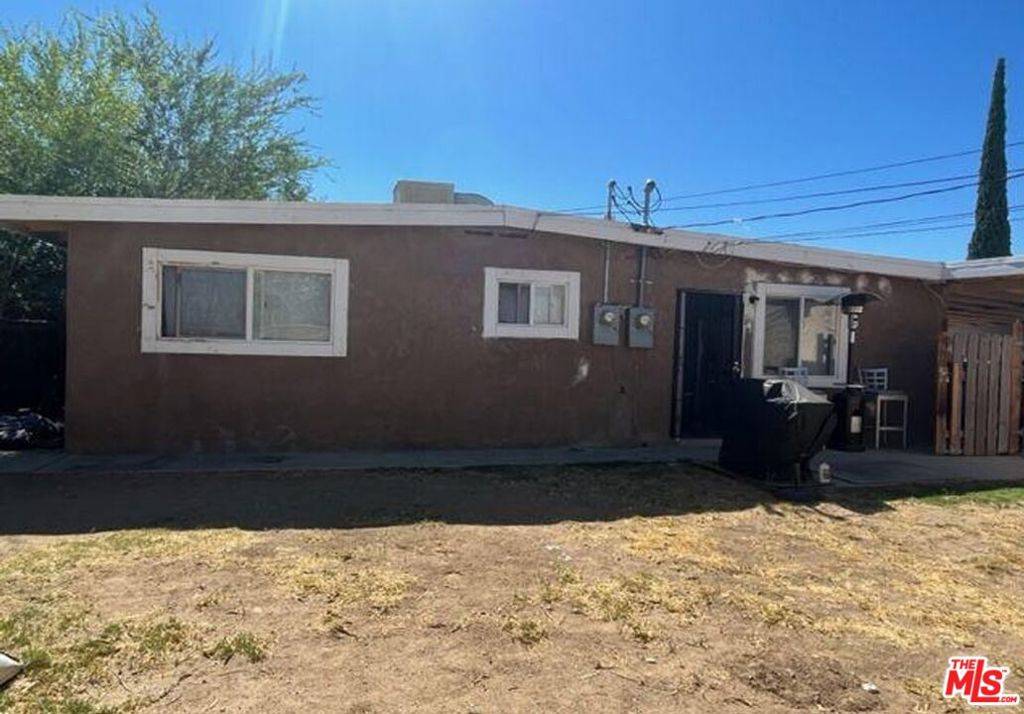 Palmdale, CA 93550,38920 9th ST