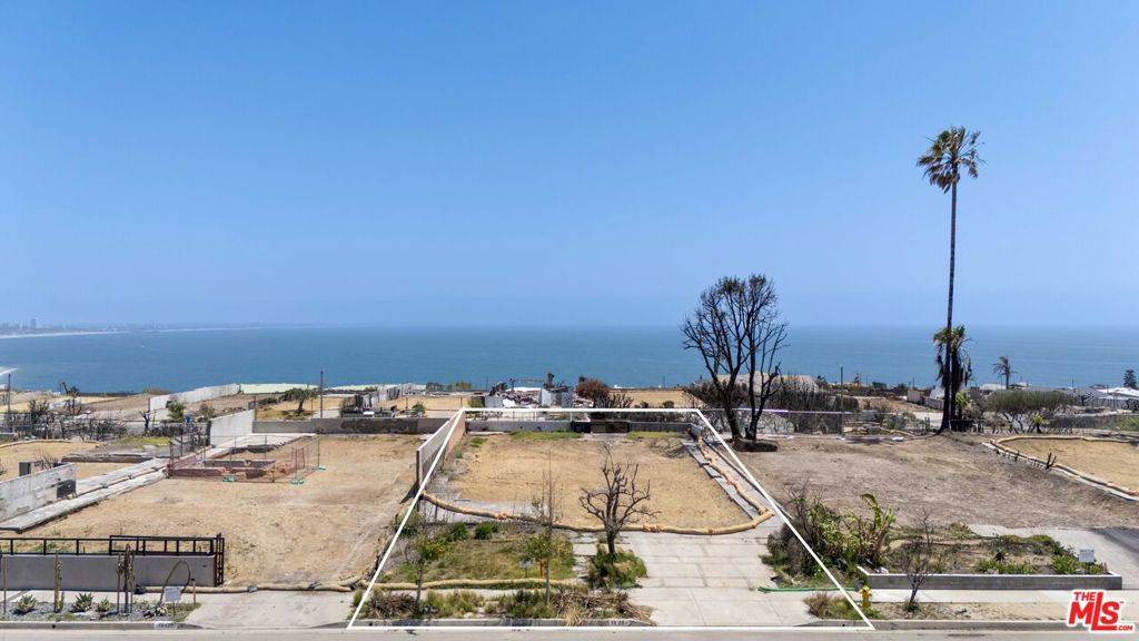 Malibu, CA 90265,18428 Clifftop WAY