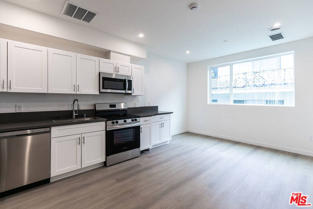 Los Angeles, CA 90029,1227 N Berendo ST ##303