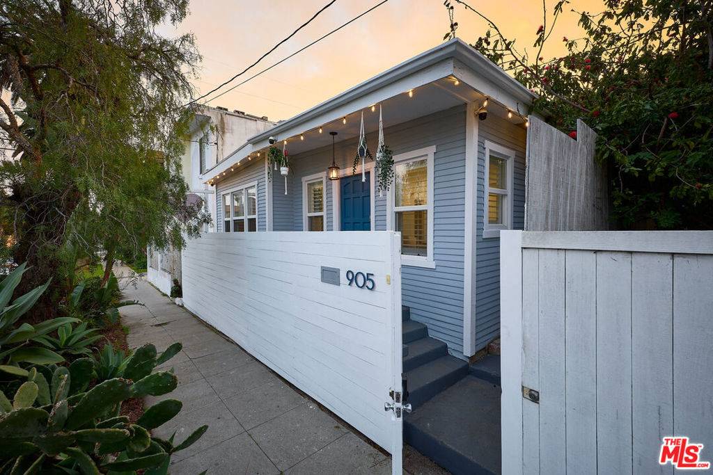 Venice, CA 90291,905 5th AVE