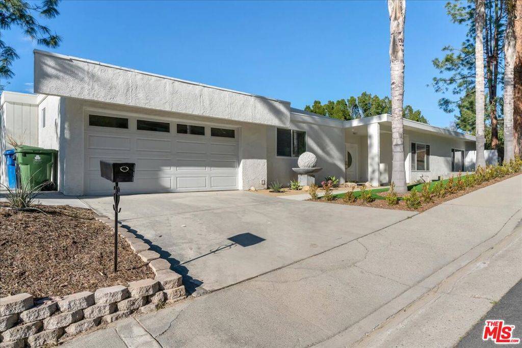 Woodland Hills, CA 91364,4862 Adele CT