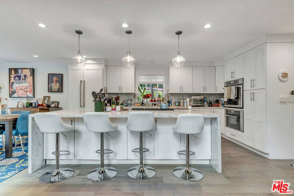 Studio City, CA 91604,3906 Alta Mesa DR