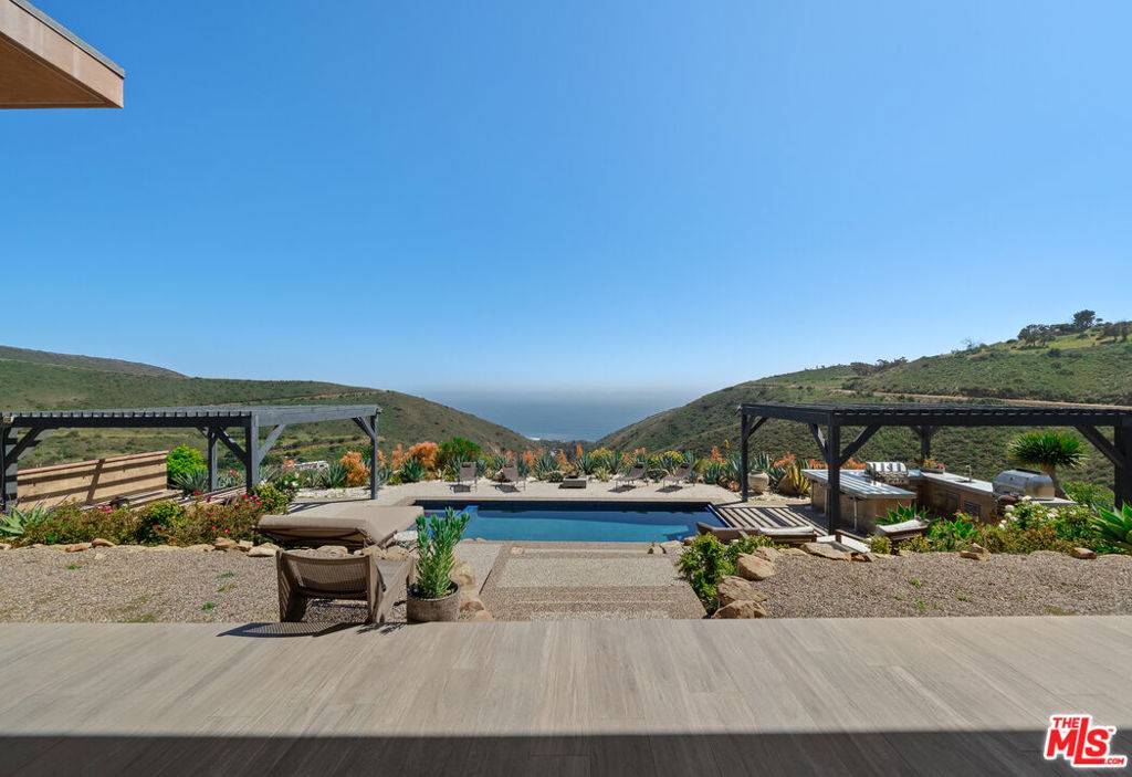 Malibu, CA 90265,10715 Yerba Buena RD