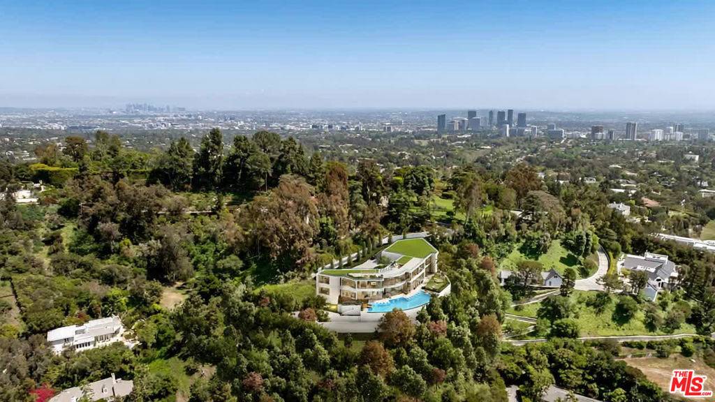 Los Angeles, CA 90077,901 Strada Vecchia RD