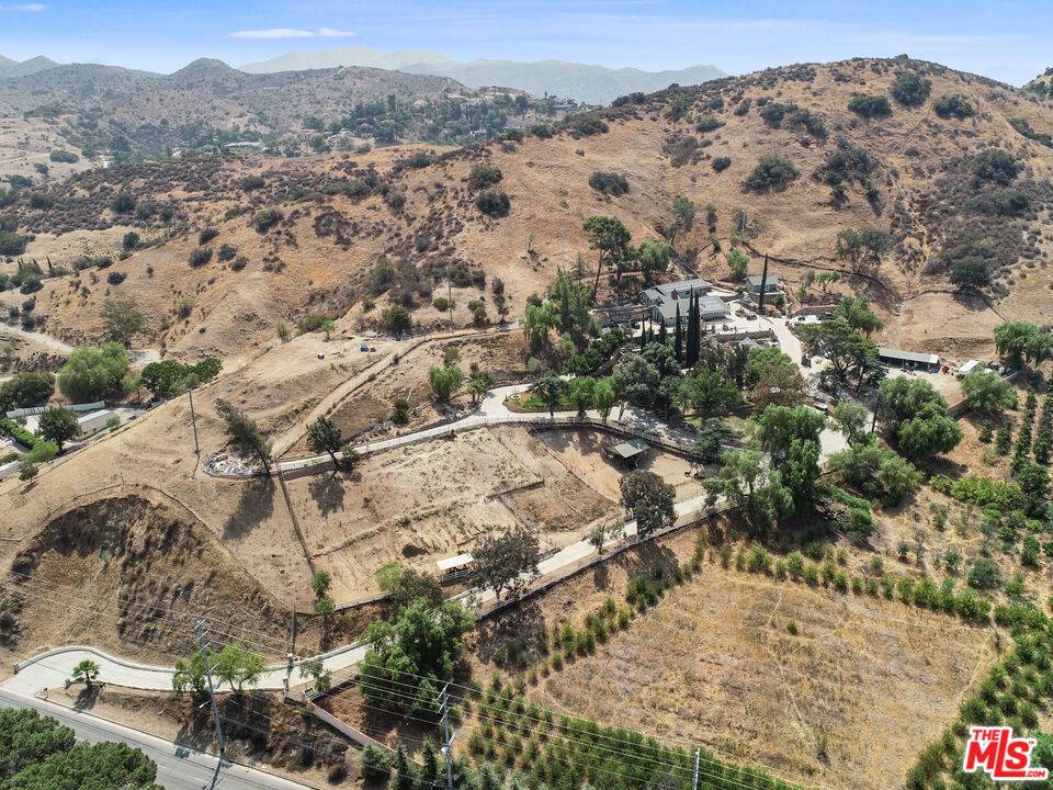 Sunland, CA 91040,9560 Sunland BLVD
