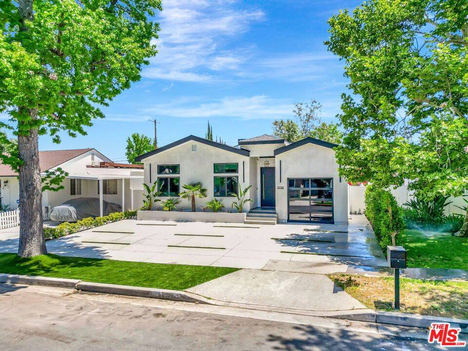 Encino, CA 91316,5730 Lasaine AVE