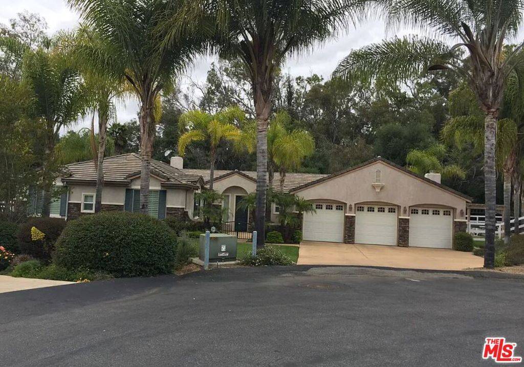 Fallbrook, CA 92028,1808 Fallbrook Oaks CT