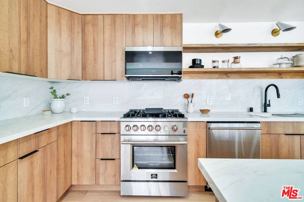 Playa Vista, CA 90094,13200 Pacific #207