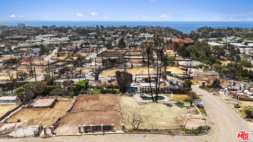 Pacific Palisades, CA 90272,1214 Rimmer AVE