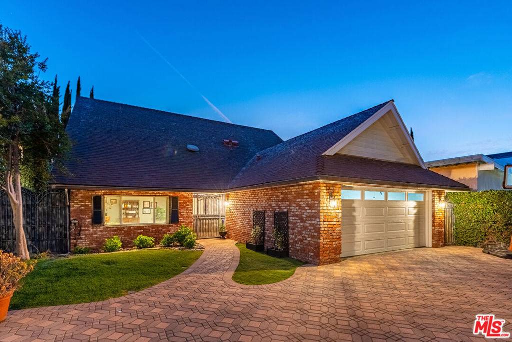 Sherman Oaks, CA 91401,5527 Calhoun AVE