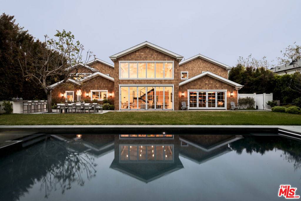 Pacific Palisades, CA 90272,1057 Corsica DR