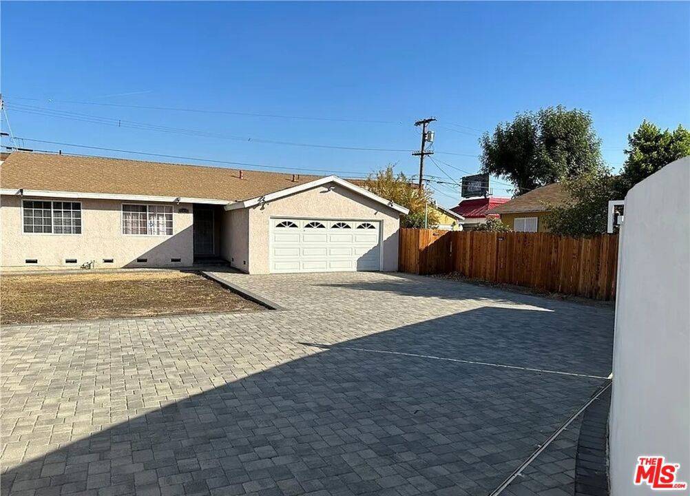 Mission Hills (san Fernando), CA 91345,15535 Tuba ST